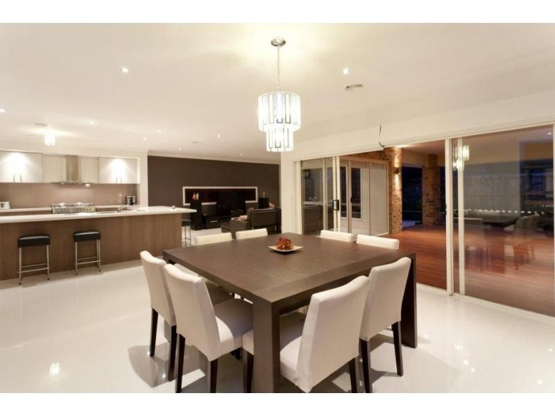 2 Grand Manor Drive, Berwick VIC 3806