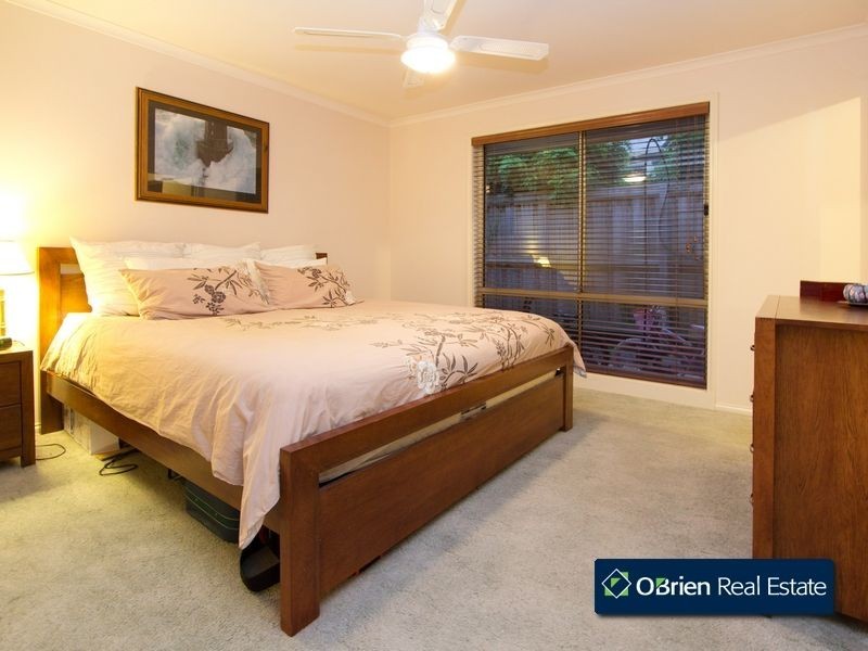39 Marlesford Crescent, Berwick VIC 3806