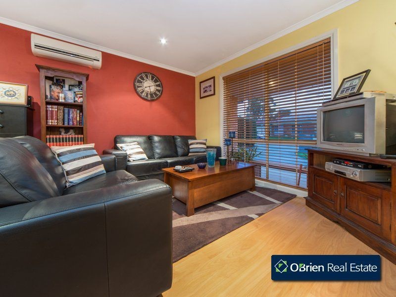 1 Kirrilee Court, Berwick VIC 3806