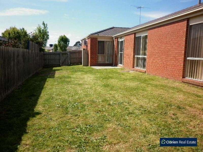 14 Prime Court, Berwick VIC 3806