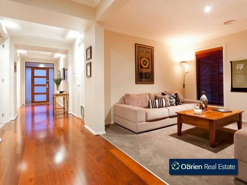 15 Viewgrand Drive, Berwick VIC 3806