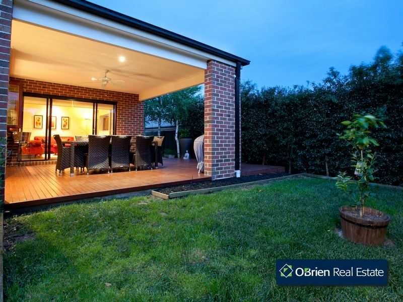 15 Viewgrand Drive, Berwick VIC 3806