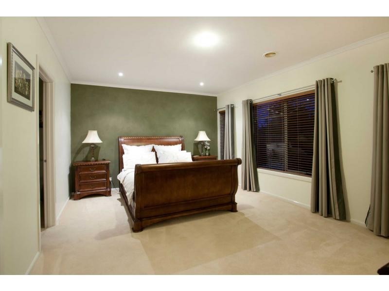 29 Tuileries Rise, Narre Warren South VIC 3805