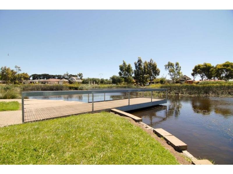 23 Horsham Drive, Cranbourne East VIC 3977