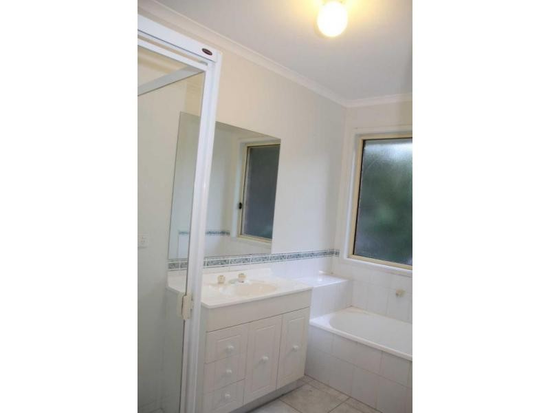 3 Edgewood Close, Narre Warren South VIC 3805