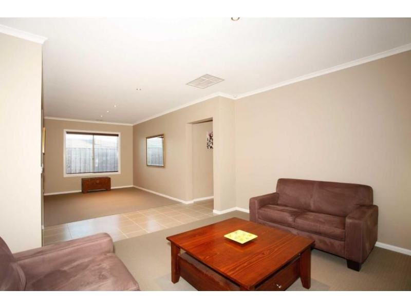 12 Lorne Court, Berwick VIC 3806