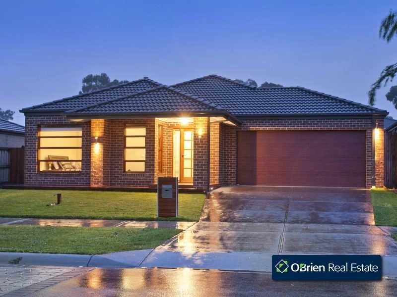 56 Tipperary Circuit, Pakenham VIC 3810