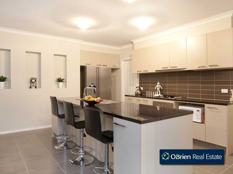 56 Tipperary Circuit, Pakenham VIC 3810