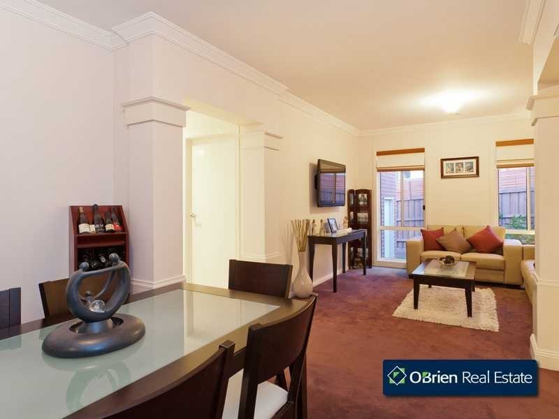 1 Glasshouse Court, Berwick VIC 3806