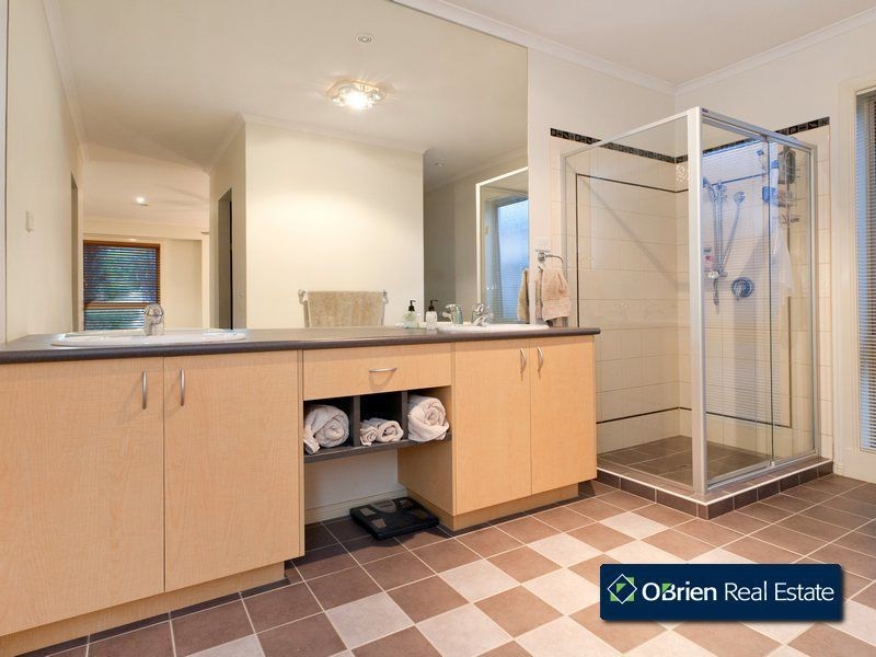 15 The Oval, Berwick VIC 3806