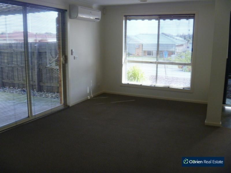 20 Lakeview Drive, Narre Warren South VIC 3805