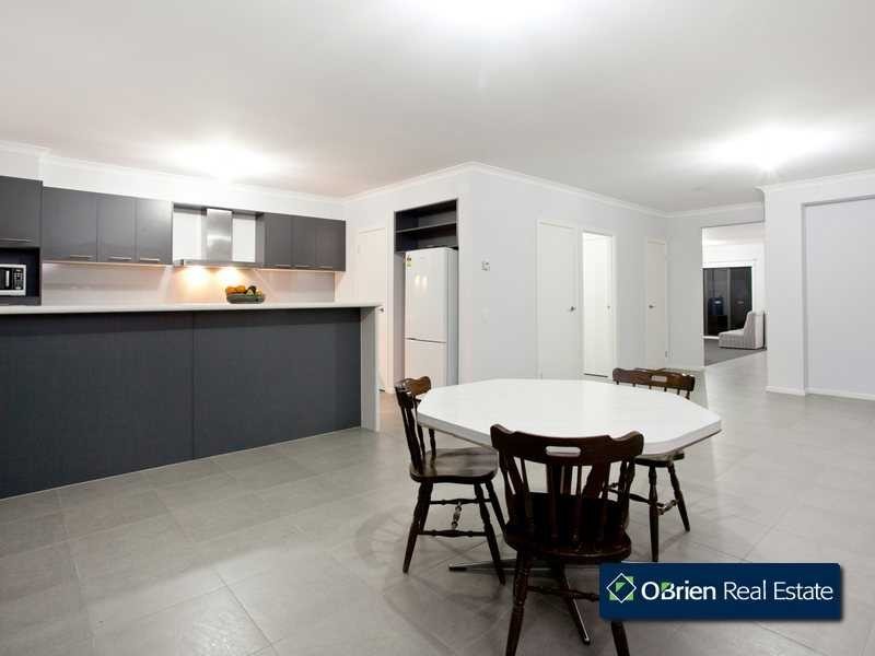 3 Barak Avenue, Berwick VIC 3806