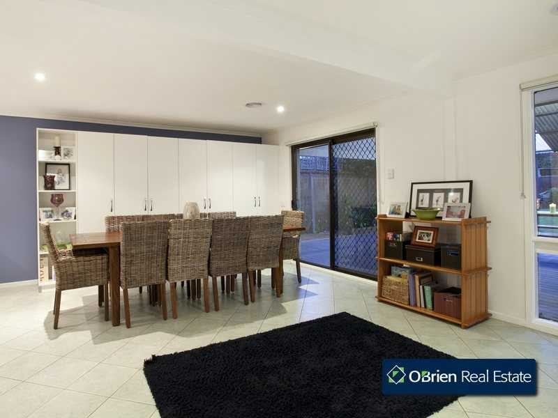 6 Venables Court, Berwick VIC 3806