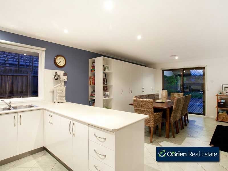 6 Venables Court, Berwick VIC 3806