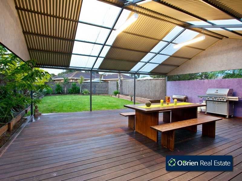 6 Venables Court, Berwick VIC 3806