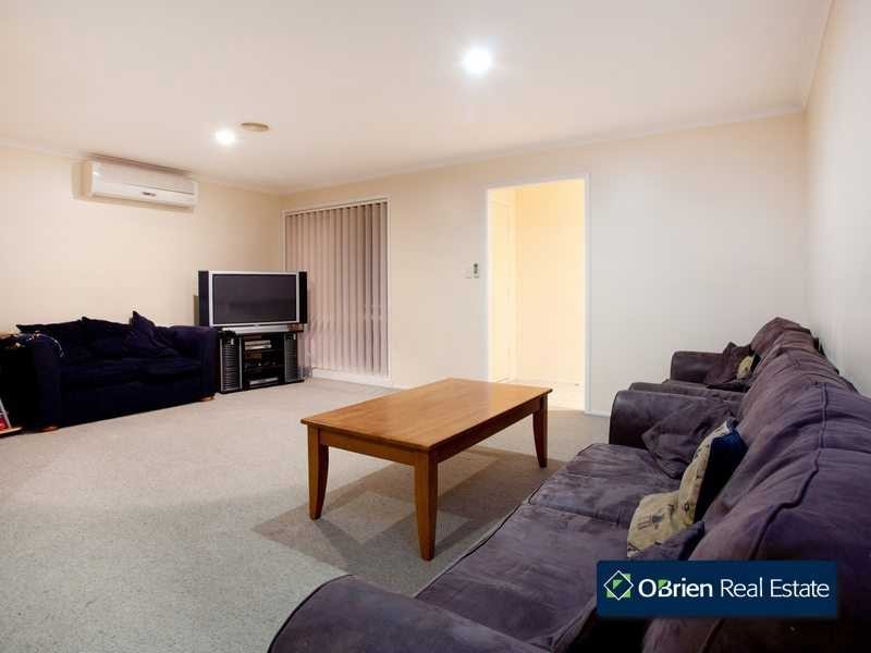 5 Highland Crescent, Narre Warren South VIC 3805