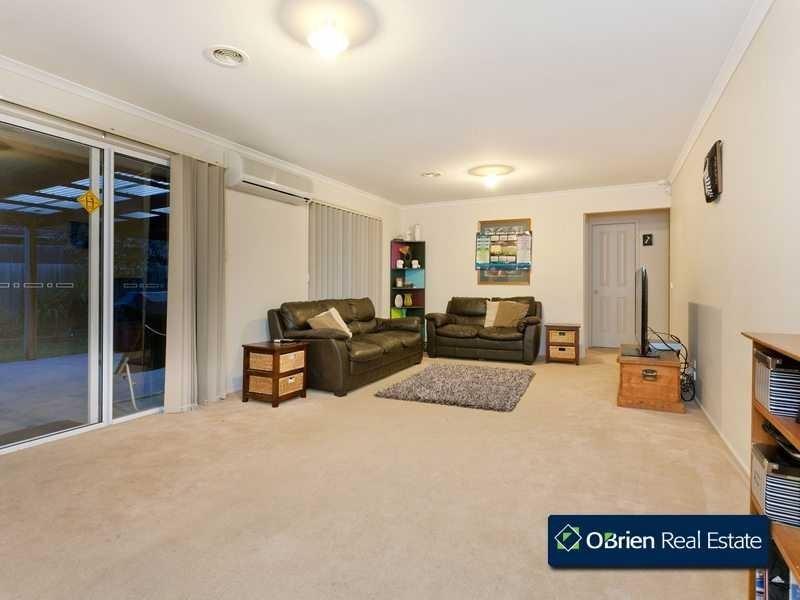 59 The Promenade, Narre Warren South VIC 3805