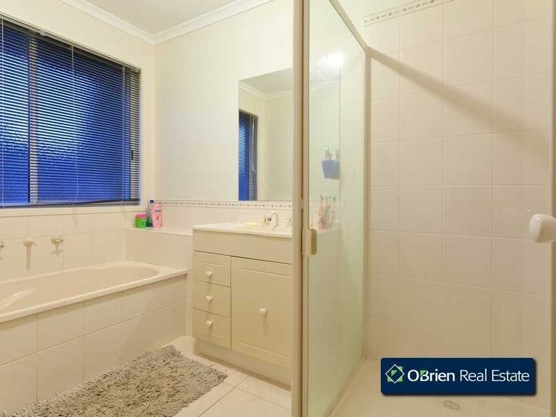 59 The Promenade, Narre Warren South VIC 3805