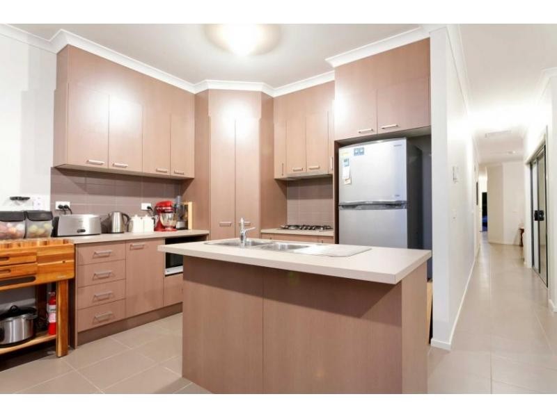 5 Turella Close, Berwick VIC 3806