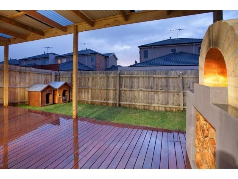 5 Turella Close, Berwick VIC 3806