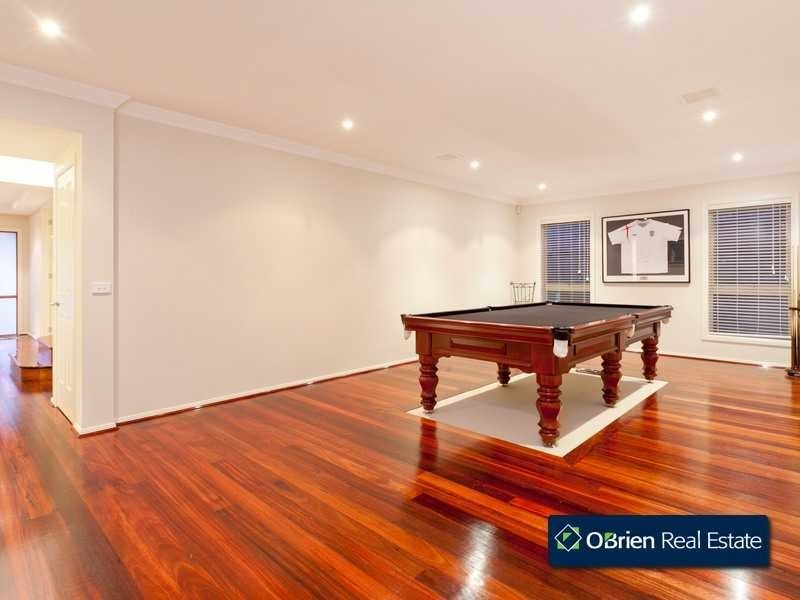 9 Viewbridge Close, Berwick VIC 3806