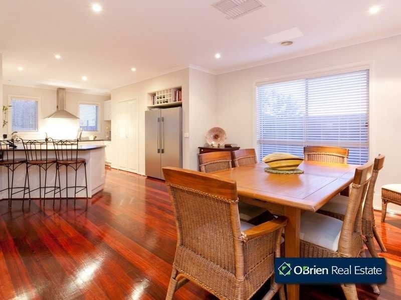 9 Viewbridge Close, Berwick VIC 3806