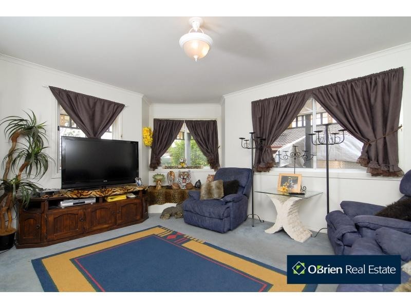 16 Tangerine Drive, Narre Warren South VIC 3805