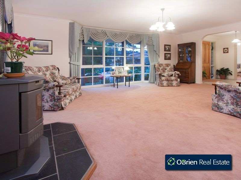 1 Savanna Court, Berwick VIC 3806