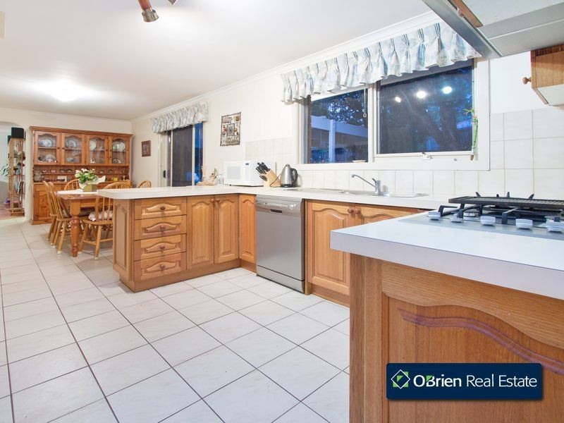 1 Savanna Court, Berwick VIC 3806