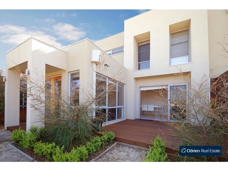 28 Manna Row, Officer VIC 3809