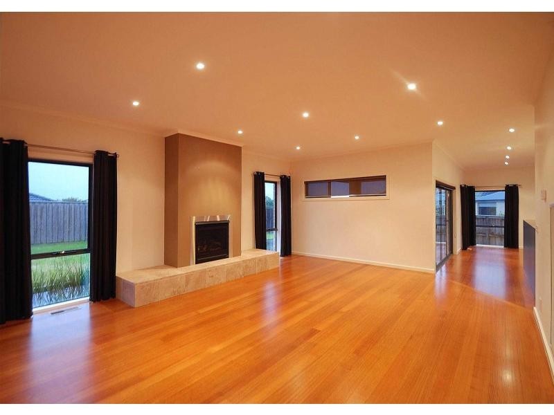 1 Viewbridge Close, Berwick VIC 3806