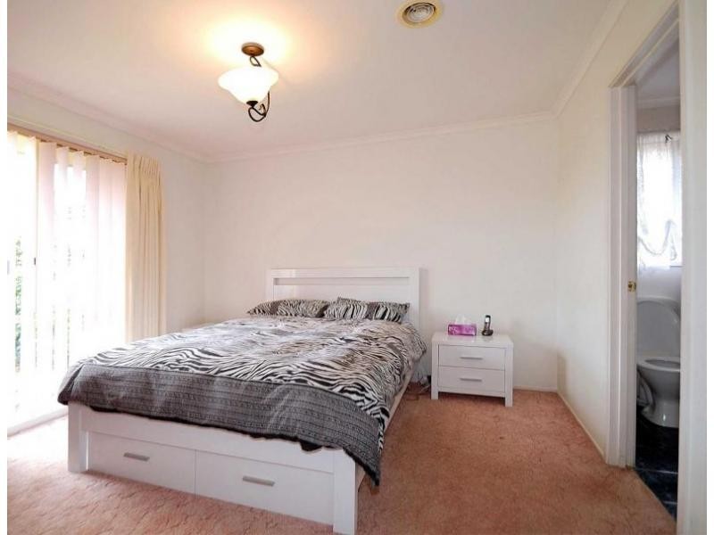 15 Armadale Drive, Narre Warren VIC 3805
