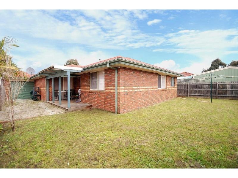 15 Armadale Drive, Narre Warren VIC 3805