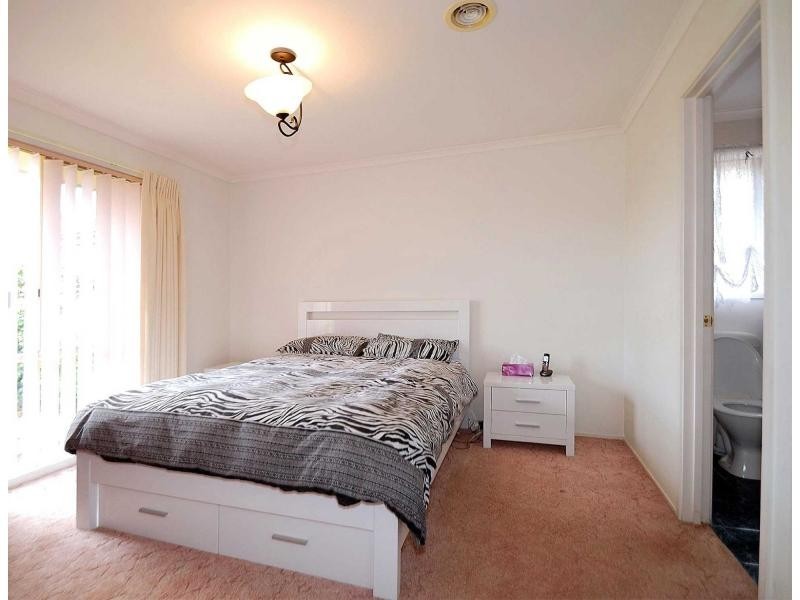 15 Armadale Drive, Narre Warren VIC 3805