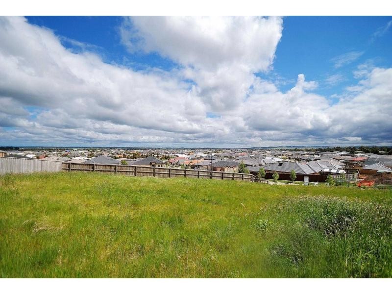 Lot 697 Arthur Phillip Drive, Pakenham VIC 3810