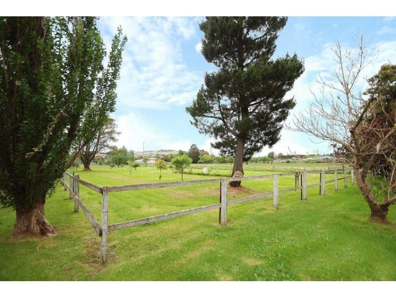 417-419 Narre Warren North Road, Narre Warren North VIC 3804