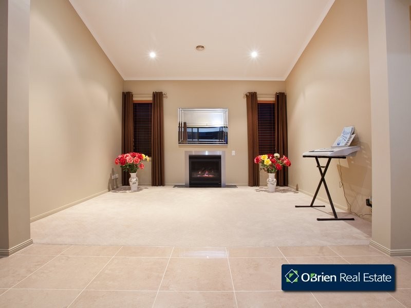 11 Marisa Crescent, Berwick VIC 3806