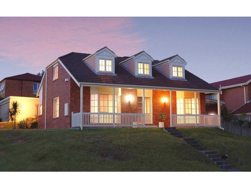 32 George Bass Avenue, Endeavour Hills VIC 3802