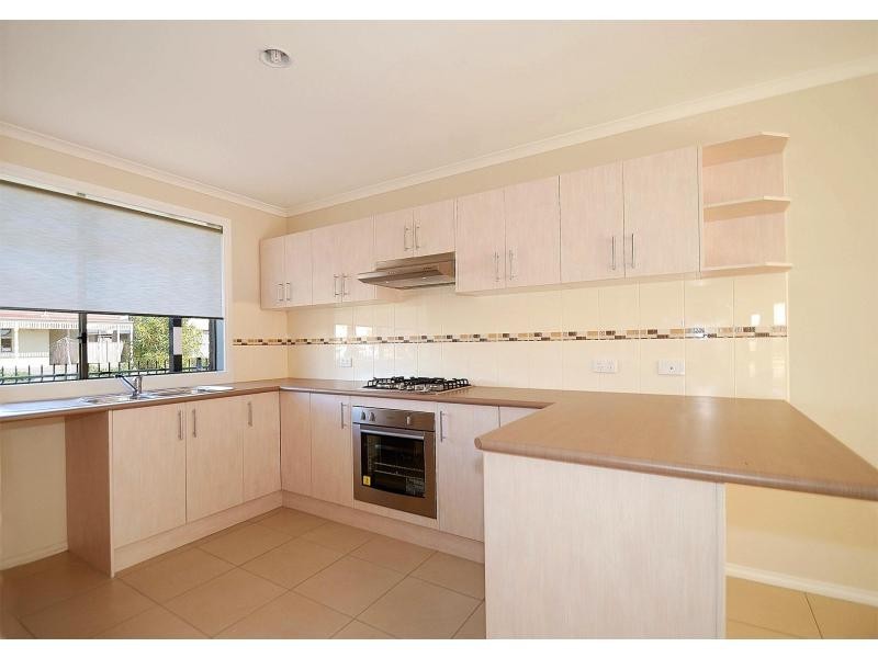 7 Black Caesar Drive, Cranbourne East VIC 3977