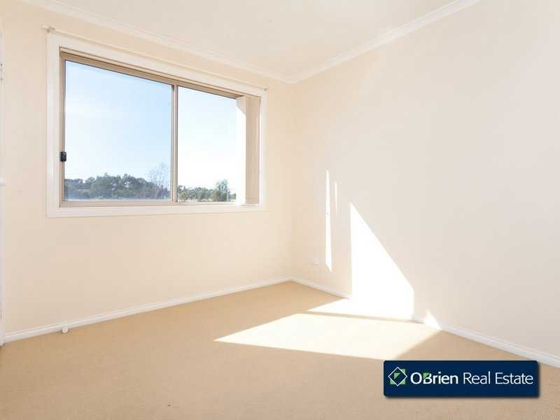 6 Wattlebird Court, Narre Warren VIC 3805