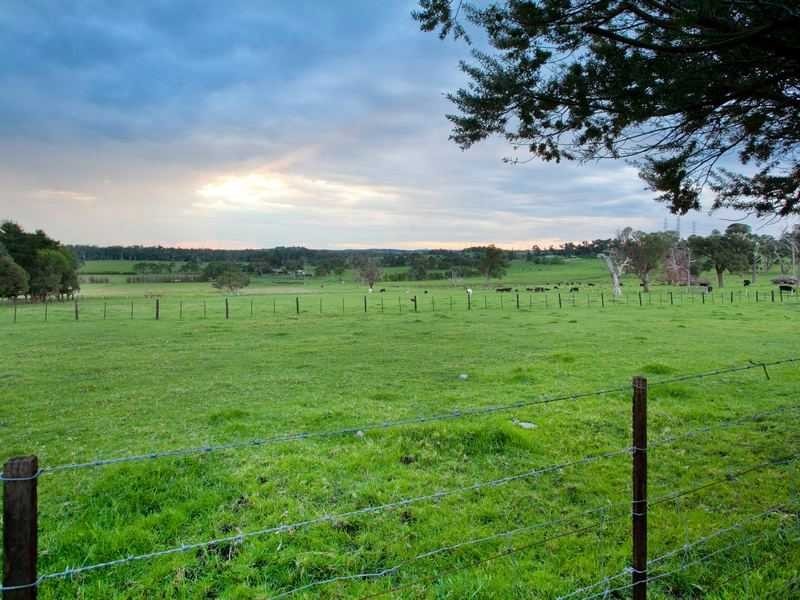 75 Wilson Road, Nar Nar Goon VIC 3812