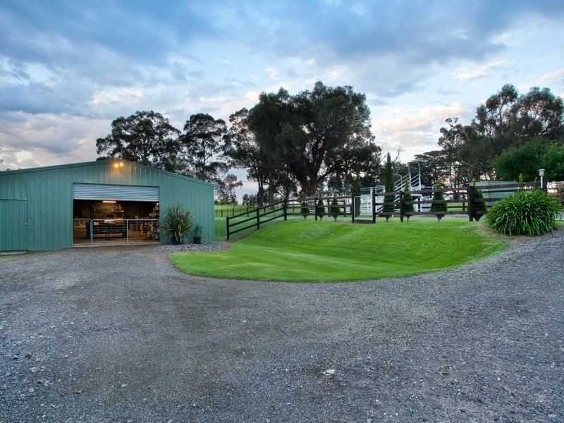 75 Wilson Road, Nar Nar Goon VIC 3812