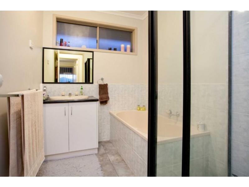 2 Tambo Way, Berwick VIC 3806