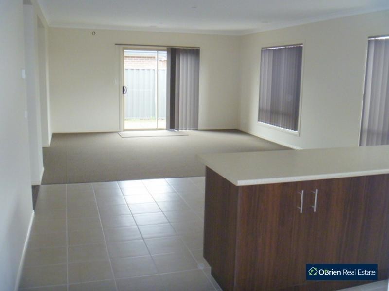 Lot 1630 Mullein Bend, Cranbourne North VIC 3977