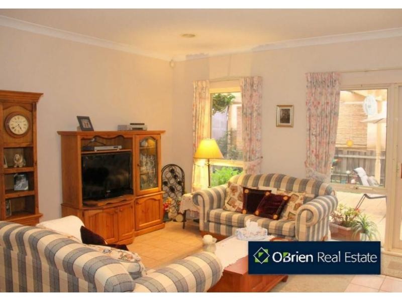 11 Wood Road, Narre Warren South VIC 3805