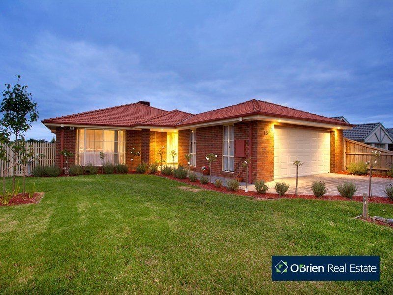 13 Tyrell Place, Berwick VIC 3806