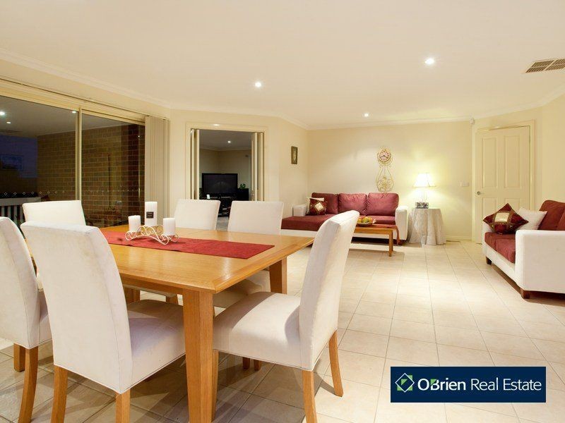 13 Tyrell Place, Berwick VIC 3806