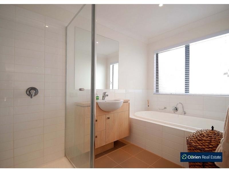 57 Meridian Circuit, Berwick VIC 3806