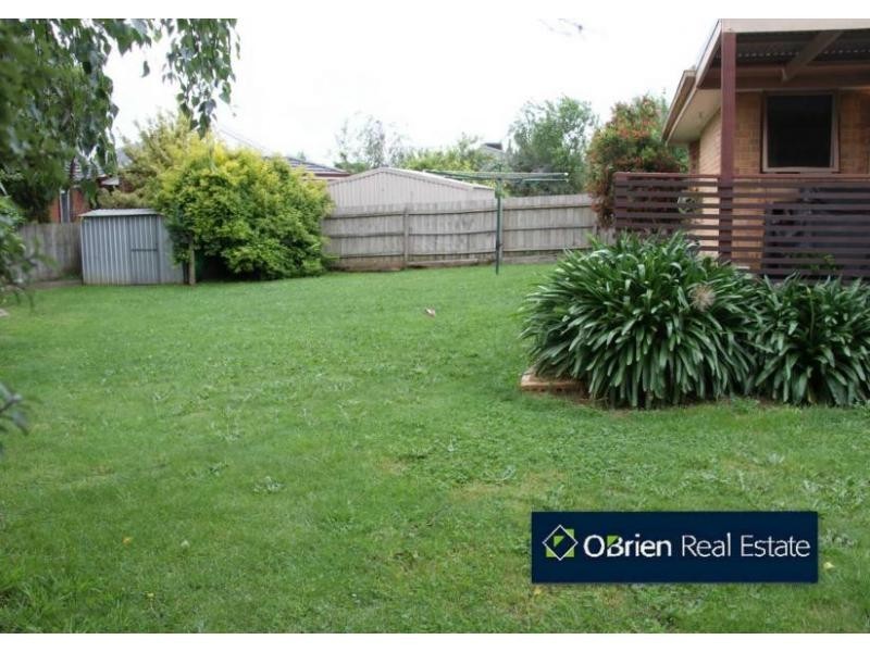 23 Leonie Court, Narre Warren VIC 3805