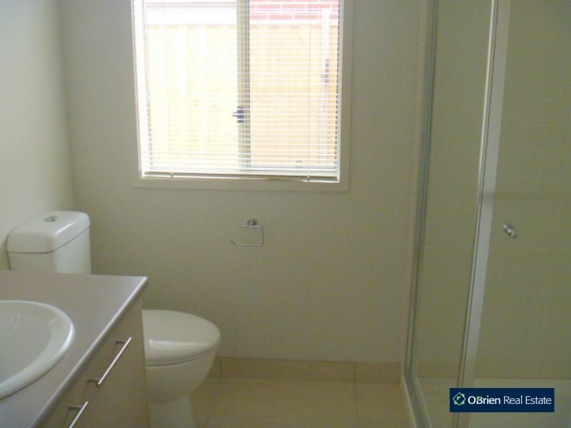 23 Elwood Avenue, Pakenham VIC 3810